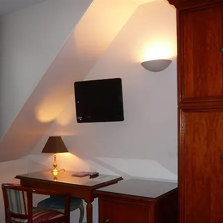 Rivoli Hotel 3*