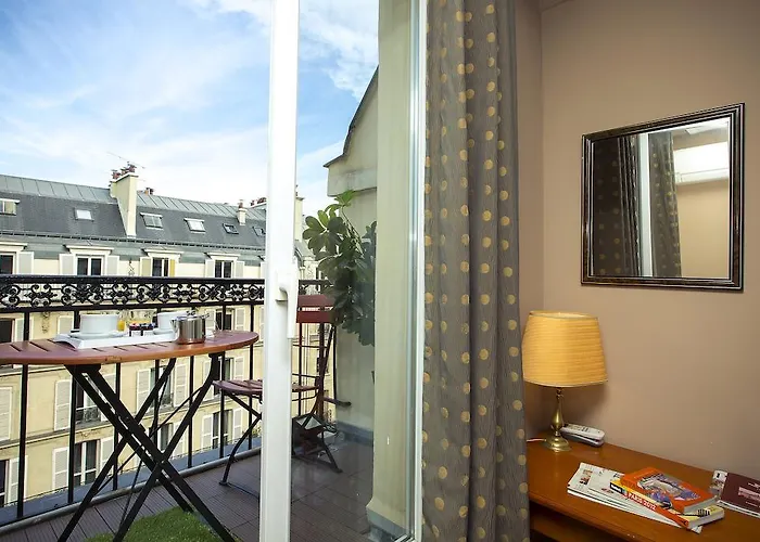 Rivoli Hotel 3*