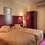 Rivoli 3* Paris